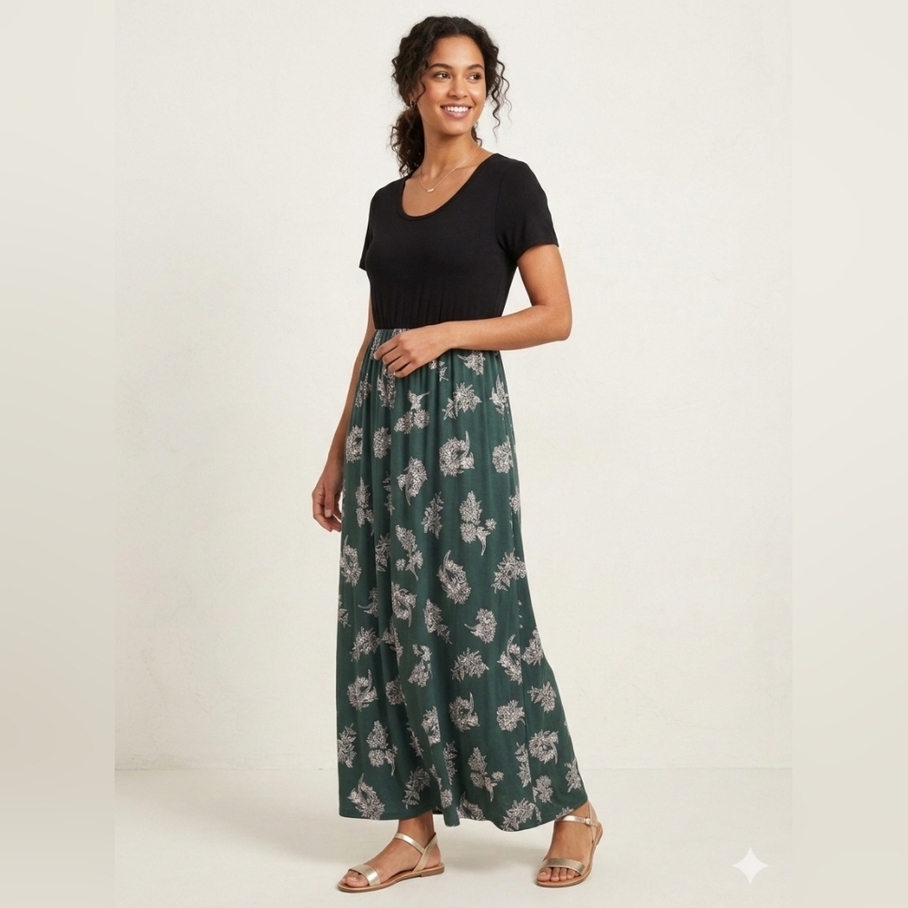 Floral Maxi Dress in Black and Green